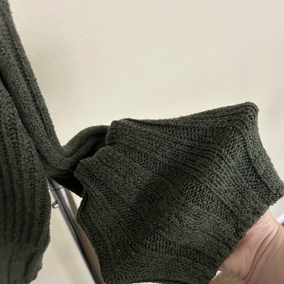 Olive Green cowlneck crochet sweater - Picture 5 of 5